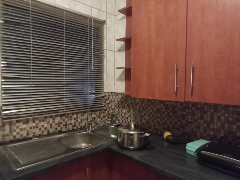 2 Bedroom Property for Sale in Tlhabane West North West